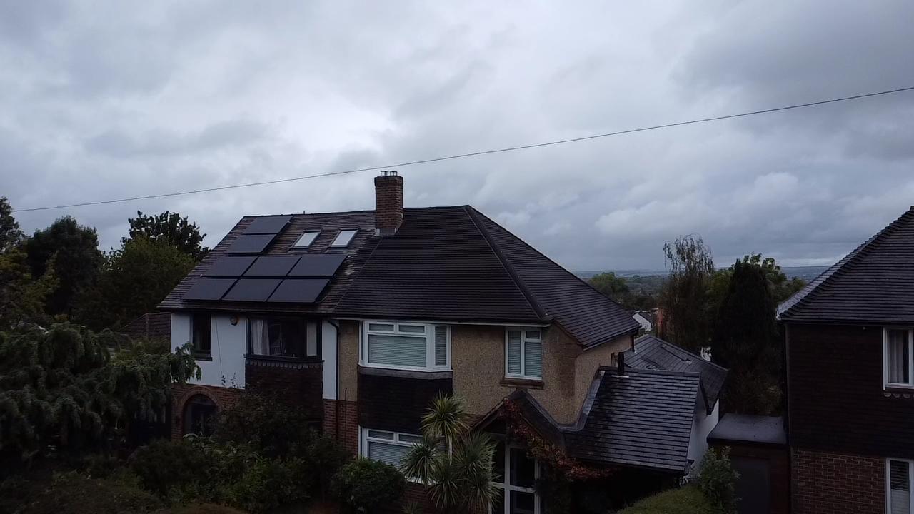 Holmlea Roofing Team