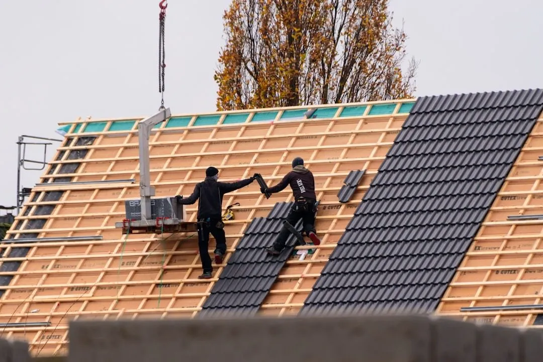 Holmlea Roofing Team